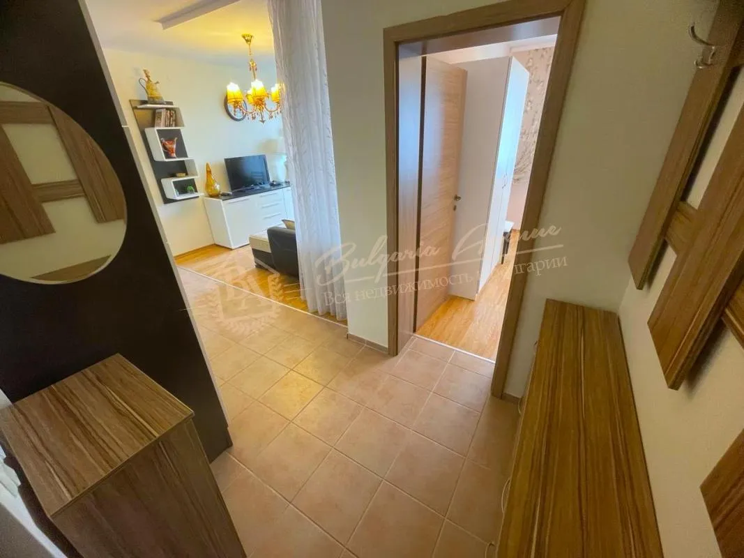 Уютный трехкомнатный апартамент в «Холидей Форт» Солнечный берег