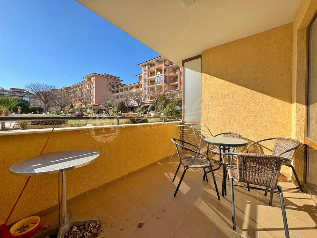 Двухкомнатная квартира на партере в комплексе Magic Dreams, Свети Влас