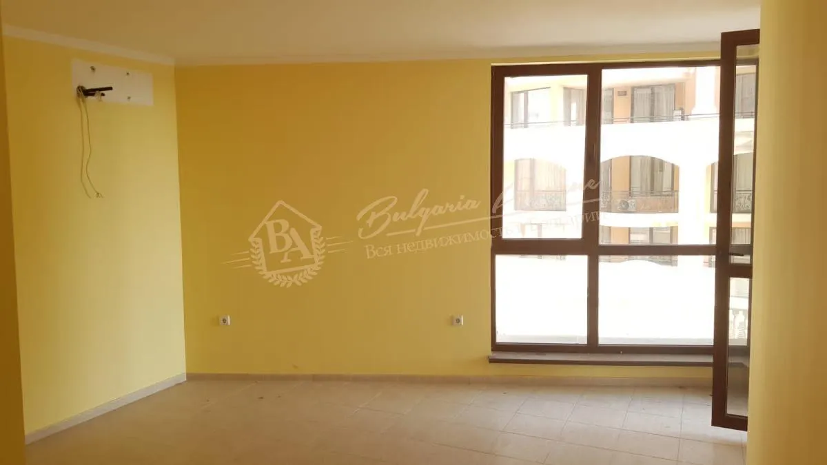 Комплексе «Вилла Калабрия» - двухкомнатный апартамент без мебели