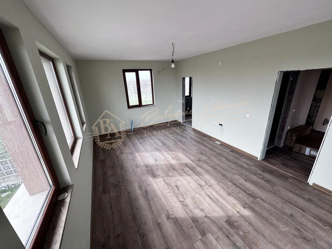 Двухэтажная вилла на морском побережье в Pomorie Luxury Village