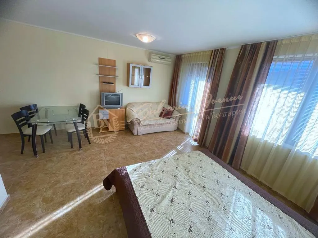 Большая удобная студия в комплексе "Аполлон-3", Равда