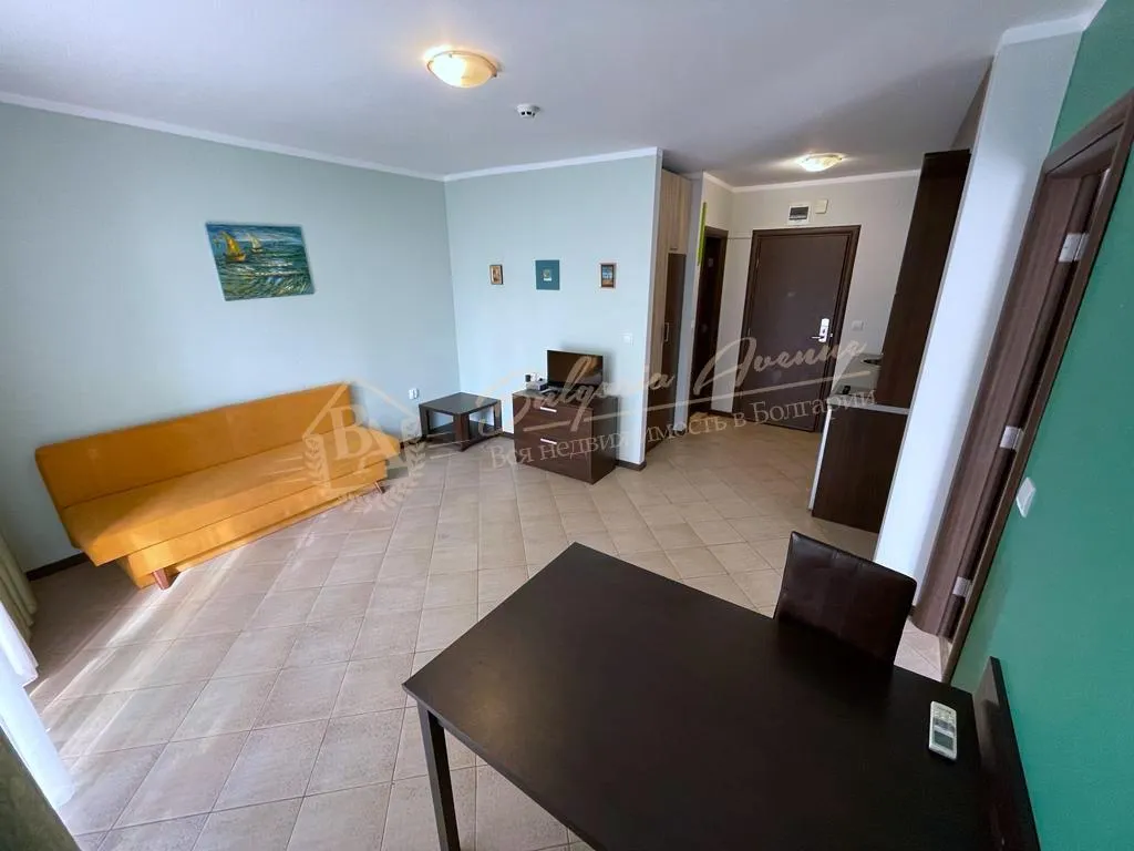 Уютный двухкомнатный апартамент в комплексе «Тарсис» Солнечный берег