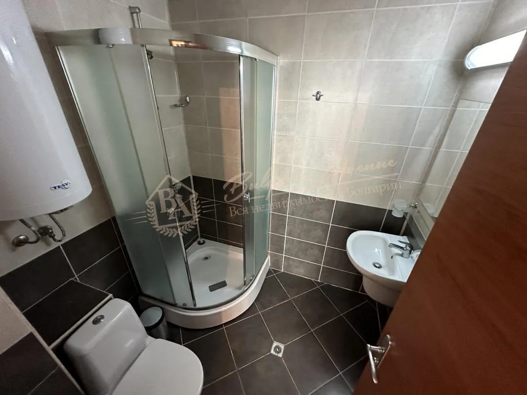 Трехкомнатный апартамент в комплексе «ТАРА», курортный поселок Равда