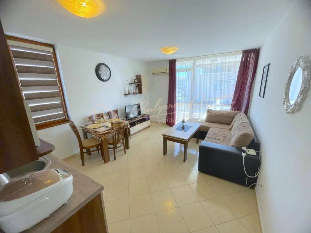 Двухкомнатный апартамент в комплексе «RIF-2» Равда