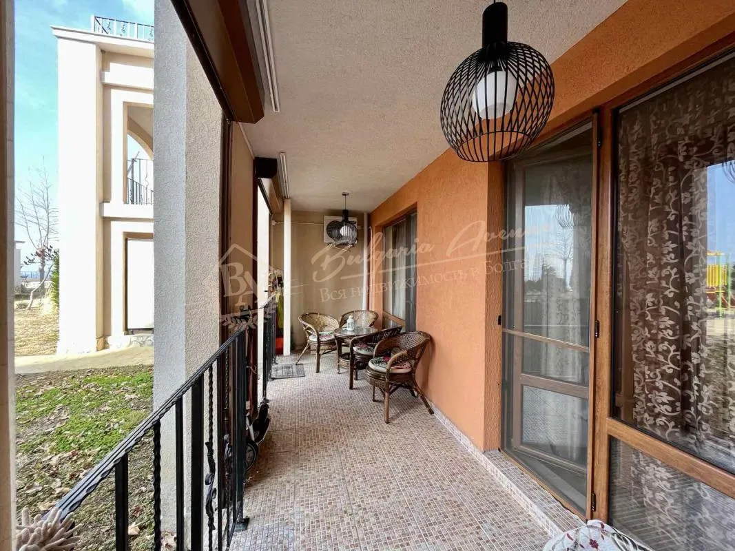 Двухкомнатная квартира на партере в комплексе Sea Fort Club Свети Влас