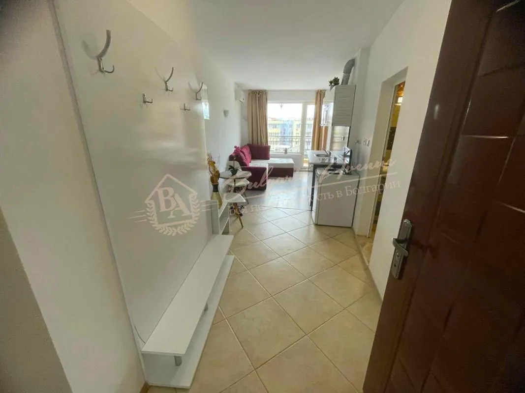 Компактный двухкомнатный апартамент в комплексе "Авеню Делюкс" Солнечный берег