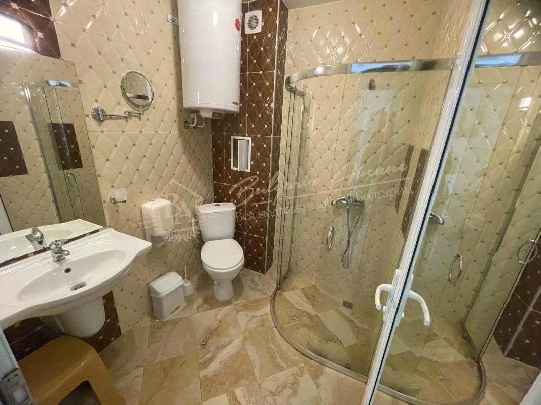 Компактный двухкомнатный апартамент в комплексе "Авеню Делюкс" Солнечный берег