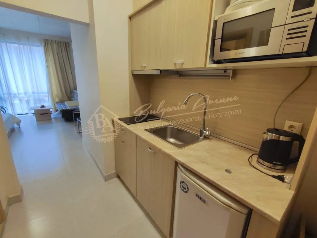 Квартира-студия по отличной цене в комплексе "Тарсис 2Б" Солнечный берег