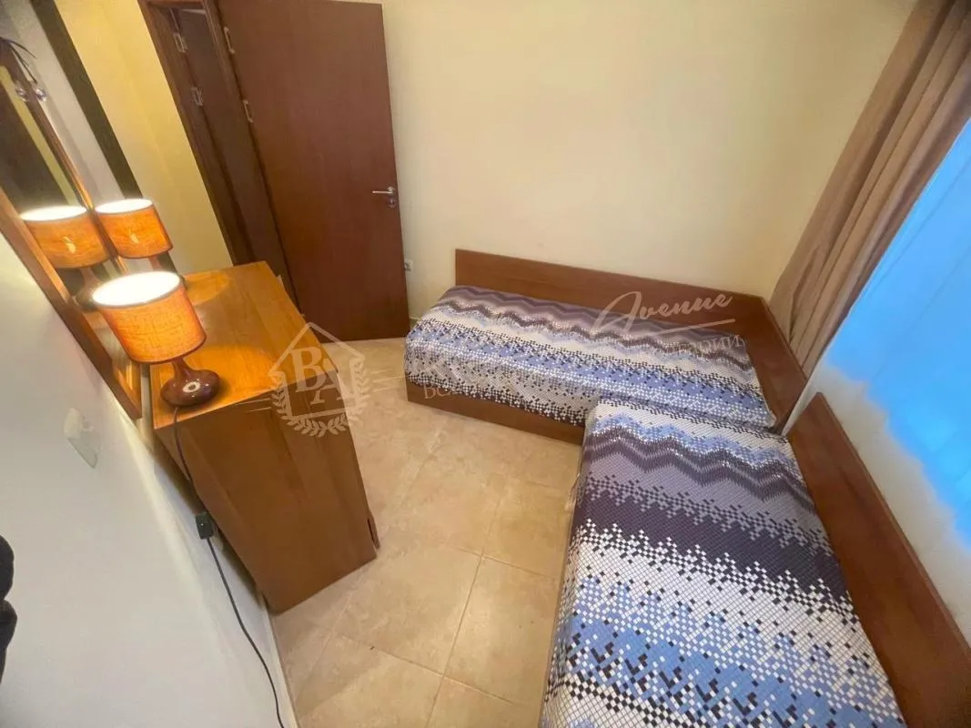 Трехкомнатный апартамент с видом на море в комплексе «Аполлон-5», Равда