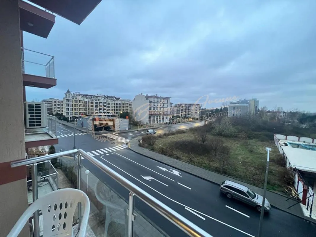 Уютный двухкомнатный апартамент в к-се «Тарсис НОВА», Солнечный берег, красивый вид с террасы