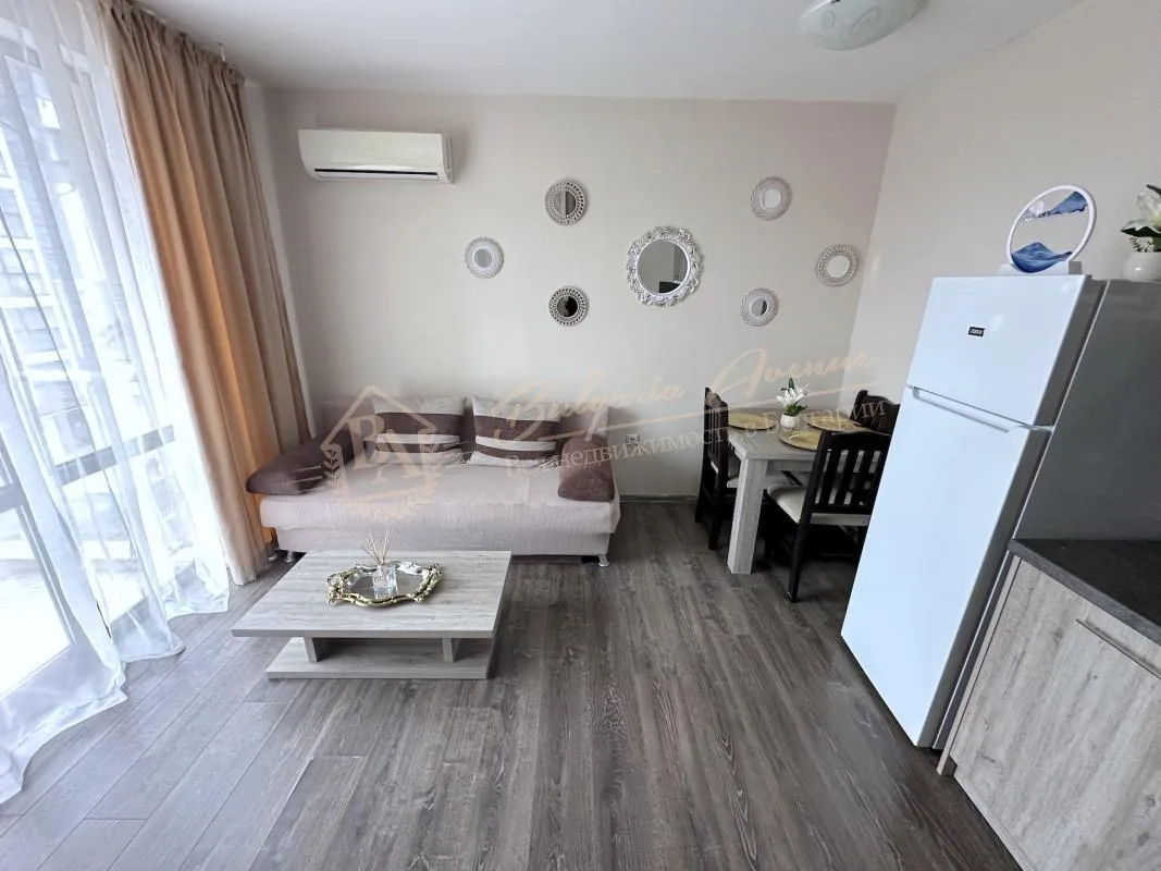 Уютный двухкомнатный апартамент в к-се «Тарсис НОВА», Солнечный берег, красивый вид с террасы