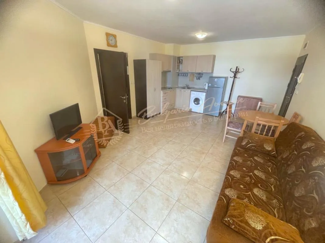 Двухкомнатный апартамент в комплексе «Аполлон-6», Равда