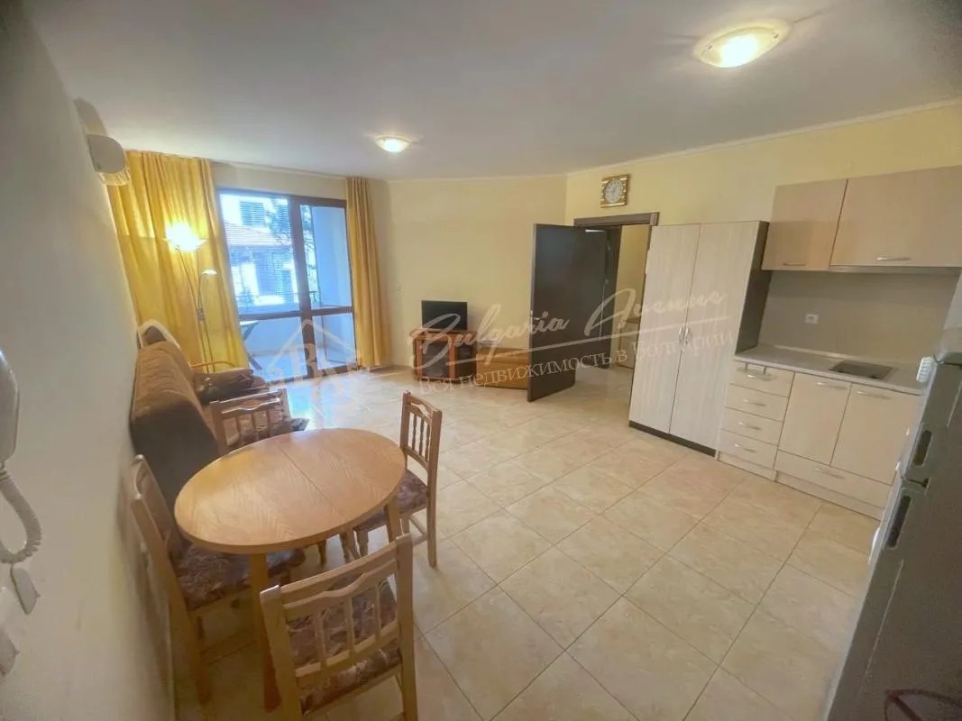 Двухкомнатный апартамент в комплексе «Аполлон-6», Равда