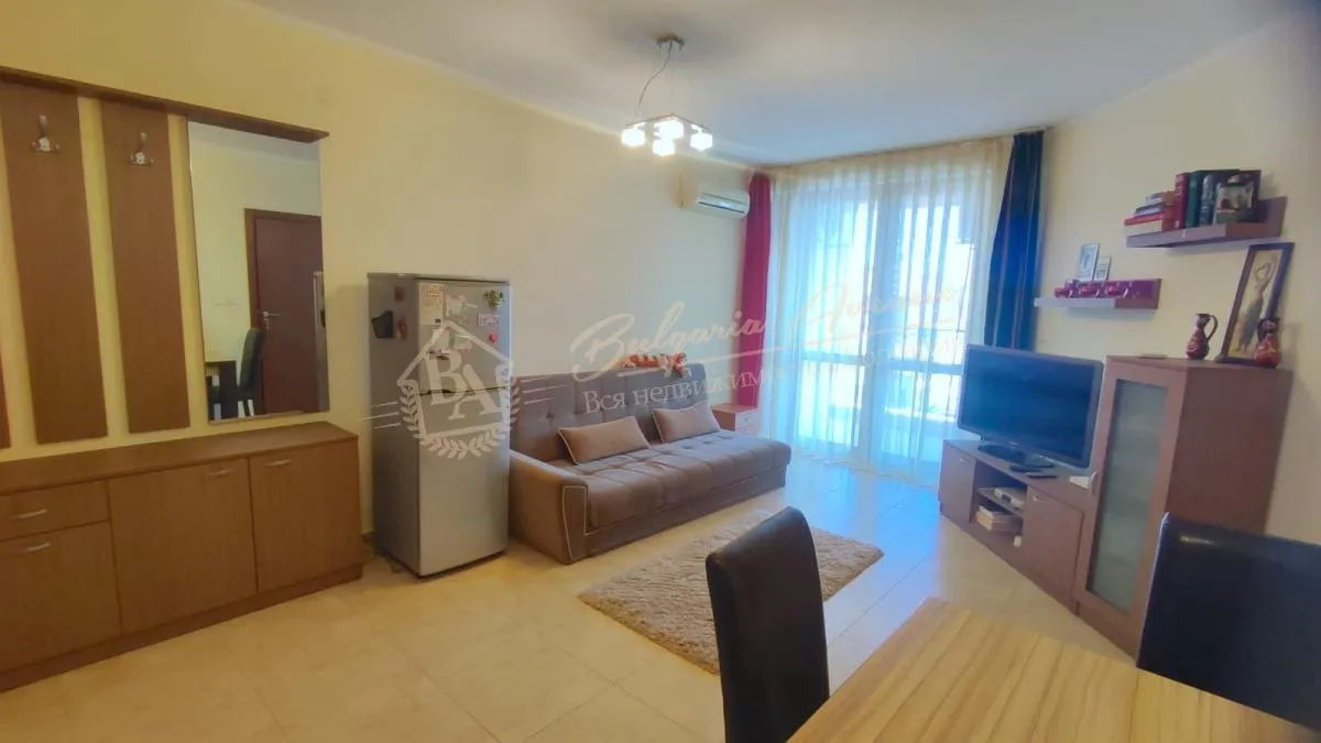 Трехкомнатный апартамент в комплексе «Аполлон-4», Равда