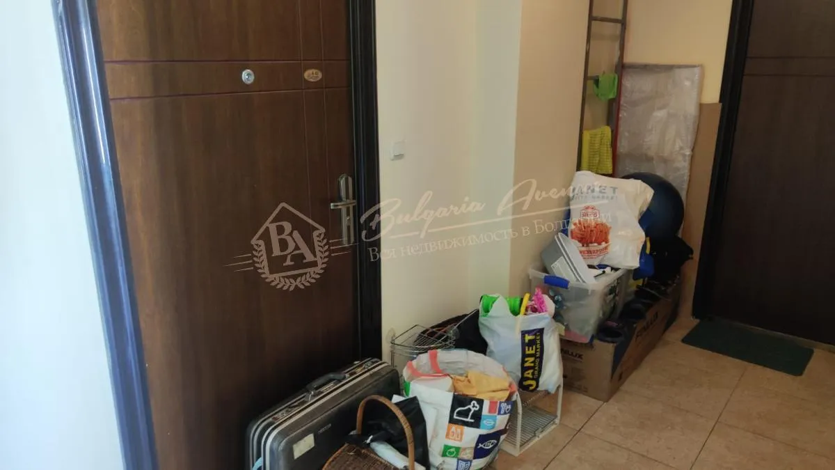 Трехкомнатный апартамент в комплексе «Аполлон-4», Равда