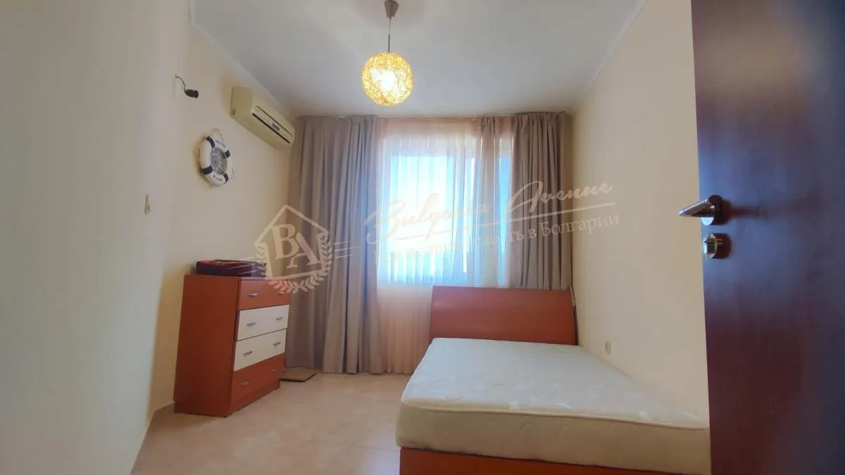 Трехкомнатный апартамент в комплексе «Аполлон-4», Равда