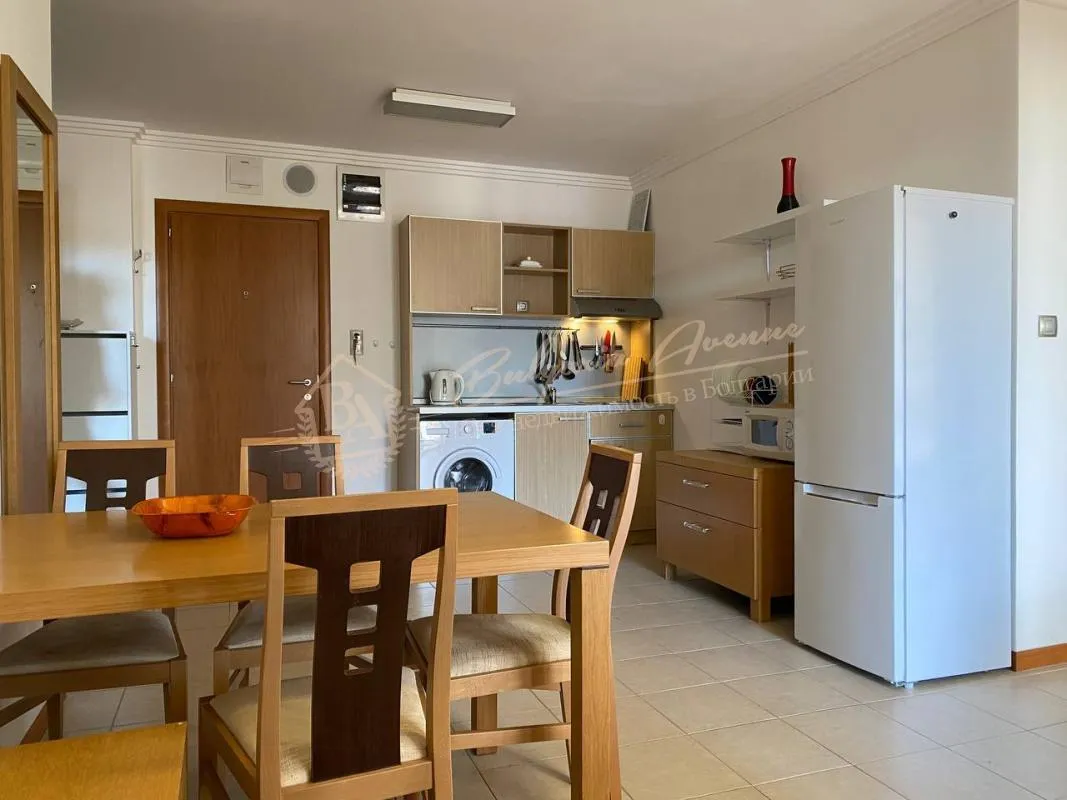 Апартамент с 3 спальнями в 5* комплексе "Эмеральд"