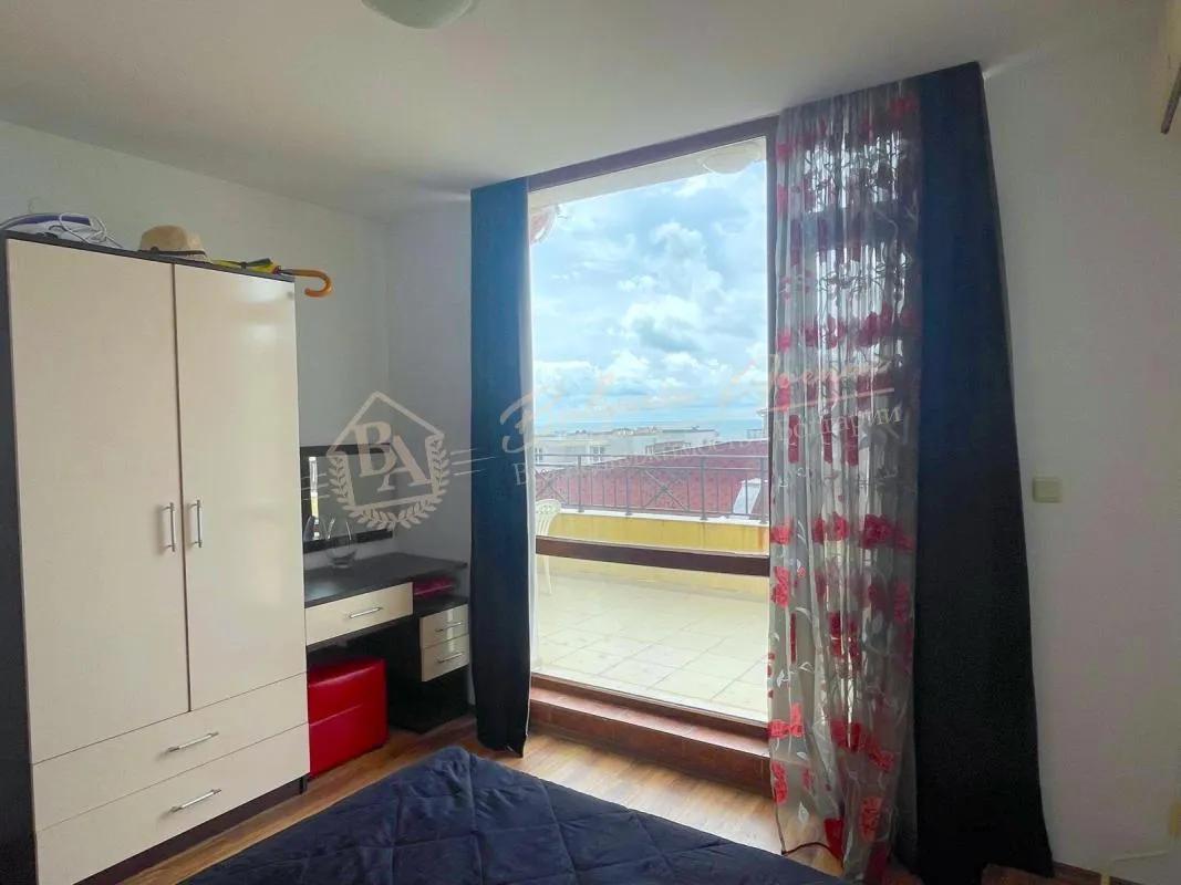 Двухкомнатный апартамент с видом на море в комплексе «Сиана», Святой Влас