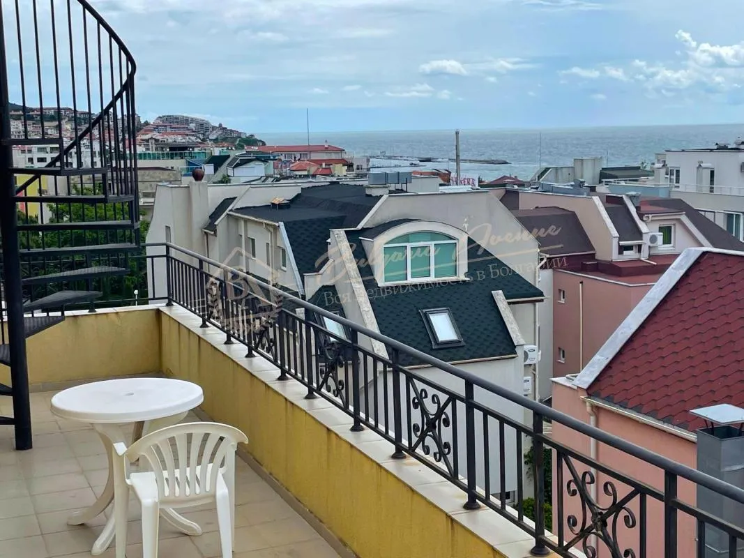 Двухкомнатный апартамент с видом на море в комплексе «Сиана», Святой Влас