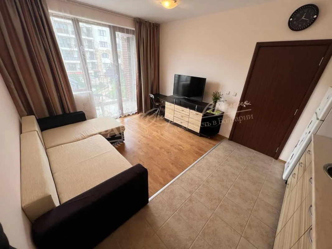 Уютный двухкомнатный апартамент в к-се «Аполлон-8», Равда - вид на бассейн