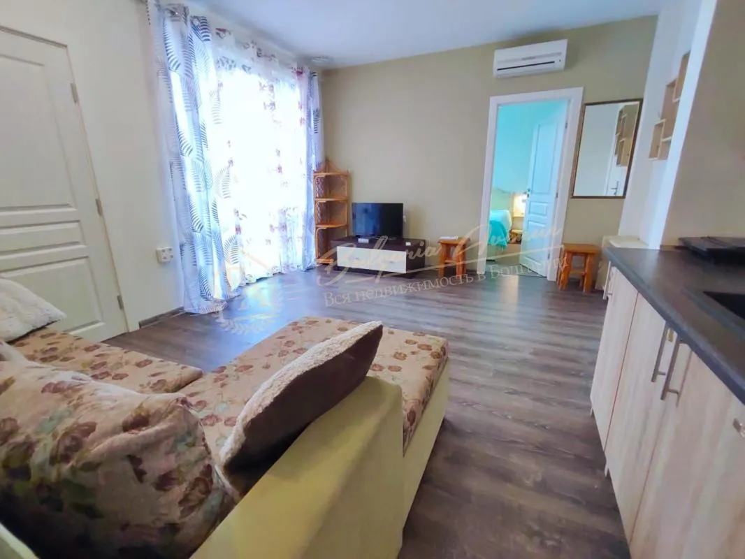 Трехкомнатный апартамент в комплексе «Тарсис НОВА», Солнечный берег