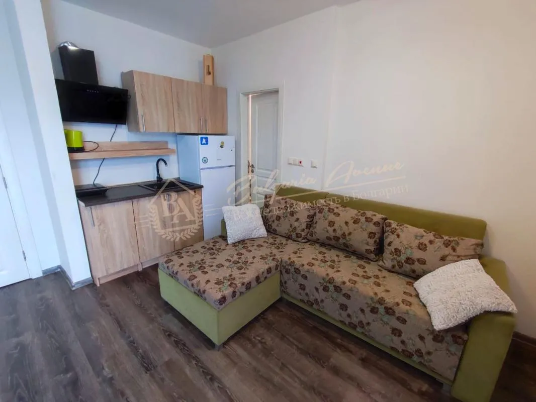 Трехкомнатный апартамент в комплексе «Тарсис НОВА», Солнечный берег