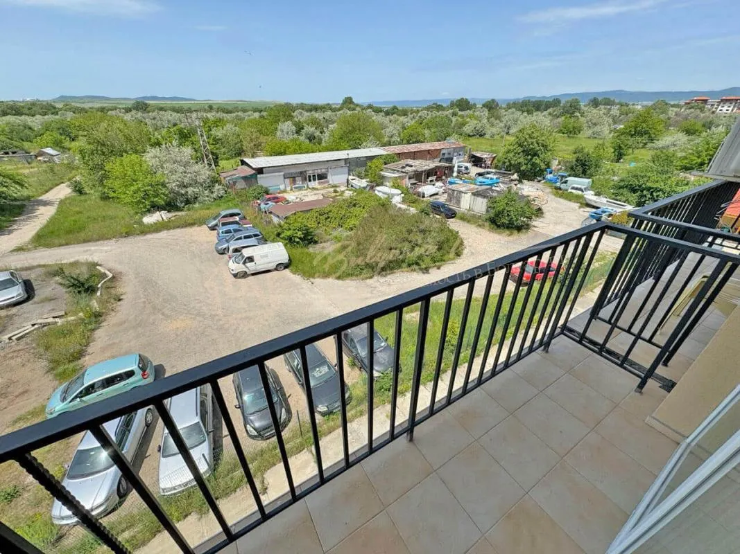 Двухкомнатная квартира в комплексе Sunny View South, Солнечный берег, 2 террасы