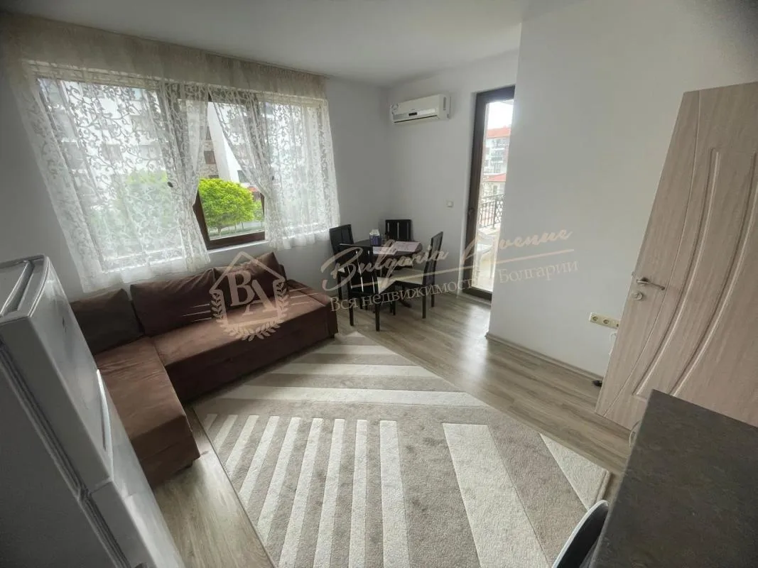 Уютный двухкомнатный апартамент с видом на бассейн в комплексе «Аполлон-9», Равда