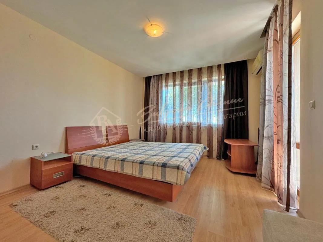 Меблированный апартамент с 1 спальней в Messambria Fort, Елените - вид на море!