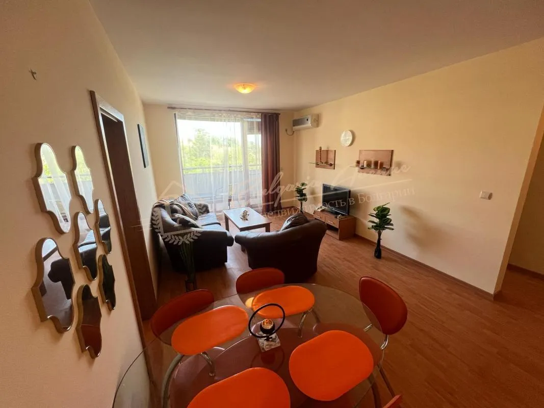 Трехкомнатный апартамент в комплексе на первой линии от моря "Райский Сад" Святой Влас