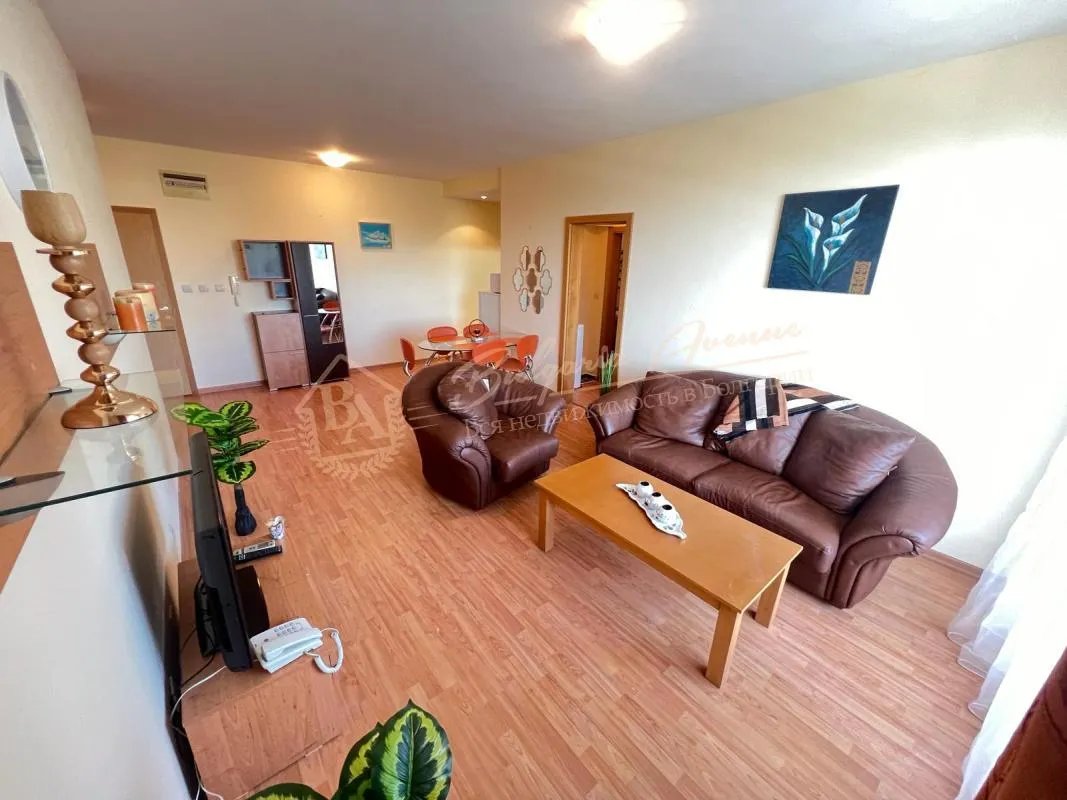 Трехкомнатный апартамент в комплексе на первой линии от моря "Райский Сад" Святой Влас