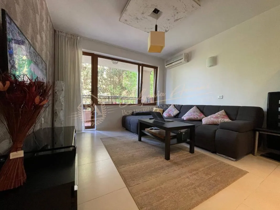 Апартамент с 1 спальней в комплексе "Рич" в Несебре