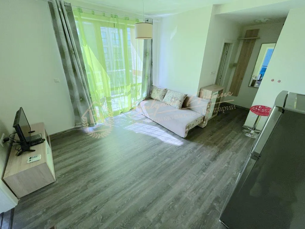 Меблированный двухкомнатный апартамент в «Тарсис НОВА», Солнечный берег