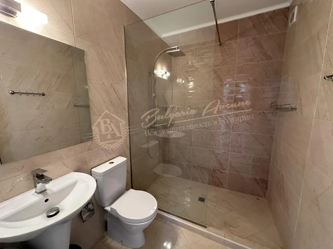 Элитная недвижимость -трёхкомнатная квартира в престижном жилом комплексе "Эстебан" Несебр