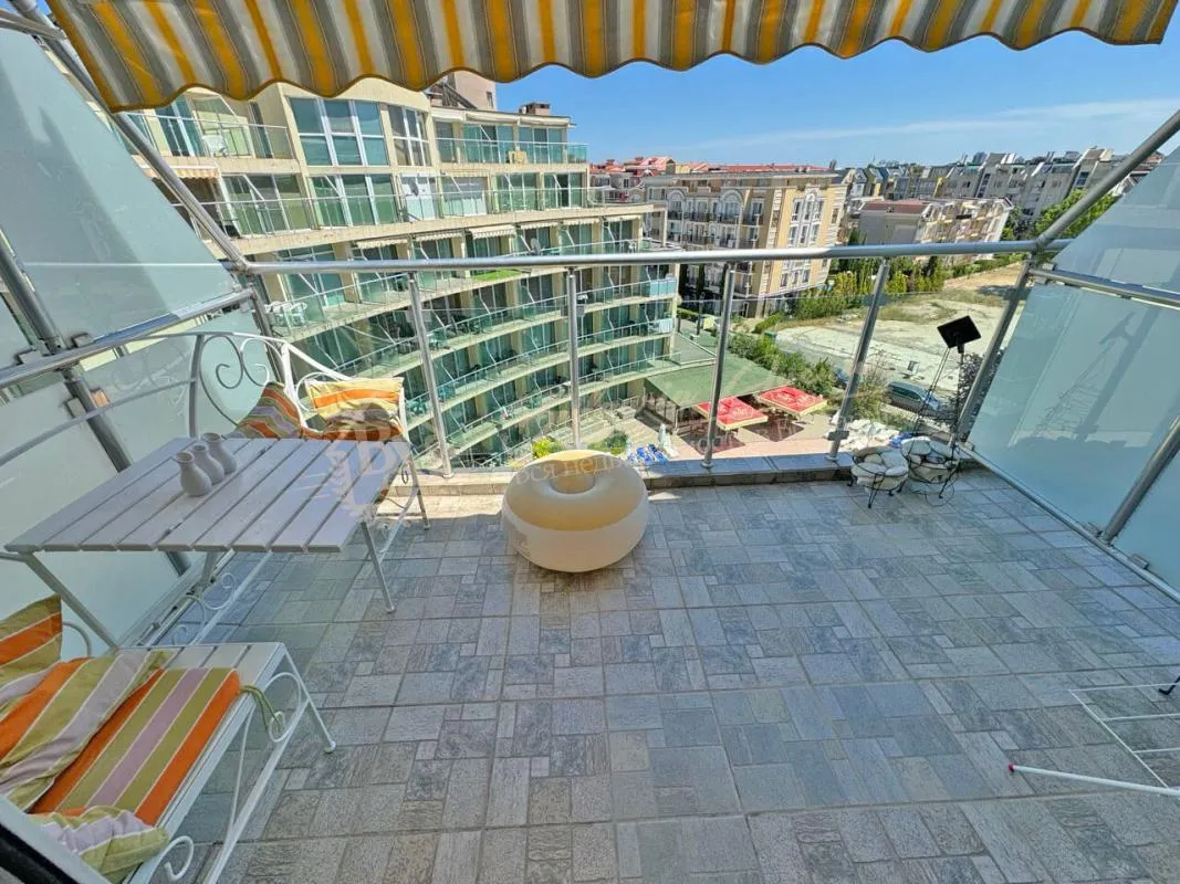 Квартира-студия в комплексе Sunny Holiday, Солнечный берег