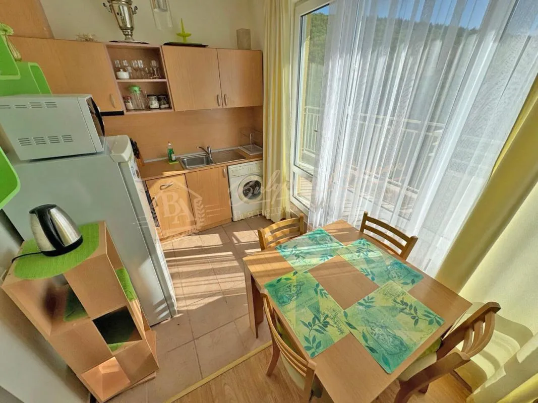 Апартамент с 1 спальней в комплексе "Краун Форт", Свети Влас - вид на море