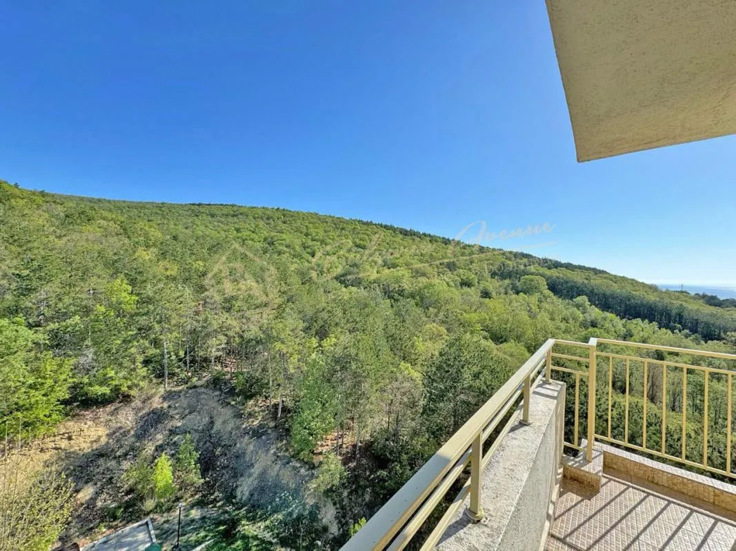 Апартамент с 1 спальней в комплексе "Краун Форт", Свети Влас - вид на море