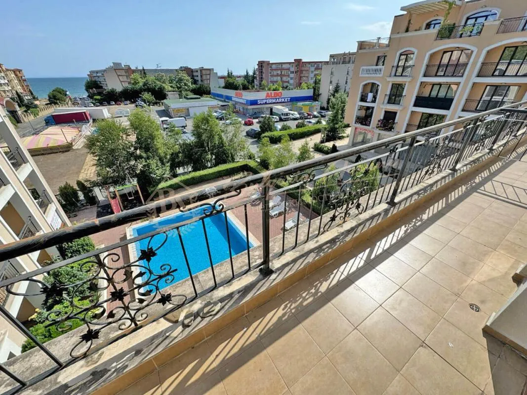 Двухкомнатная квартира с видом на море в комплексе Villa Astoria 3, курорт Елените