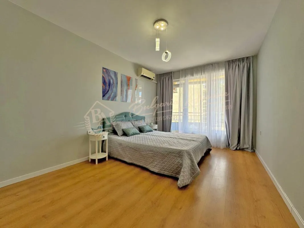 Двухкомнатная квартира в комплексе Aqua Blue, Солнечный берег