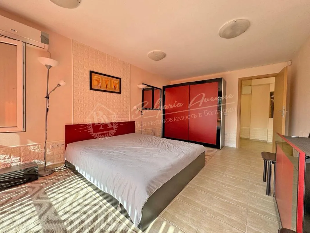 Продажа трехкомнатной квартиры в комплексе Sun City 2, Солнечный берег