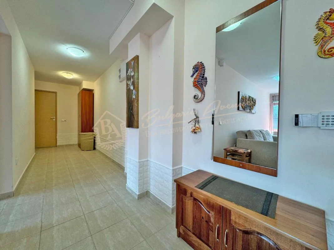 Продажа трехкомнатной квартиры в комплексе Sun City 2, Солнечный берег