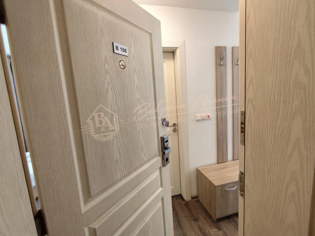 Двухкомнатный апартамент на партере с собственным двориком - комплекс "Тарсис Нова"