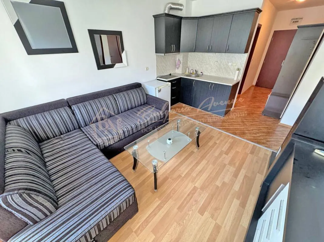 Двухкомнатная квартира в комплексе Aven House, Солнечный берег