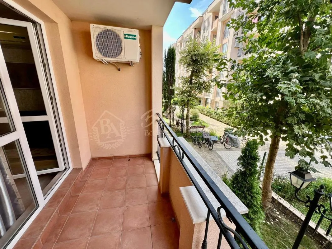 Квартира-студия в комплексе "Солнце и море" Солнечный берег