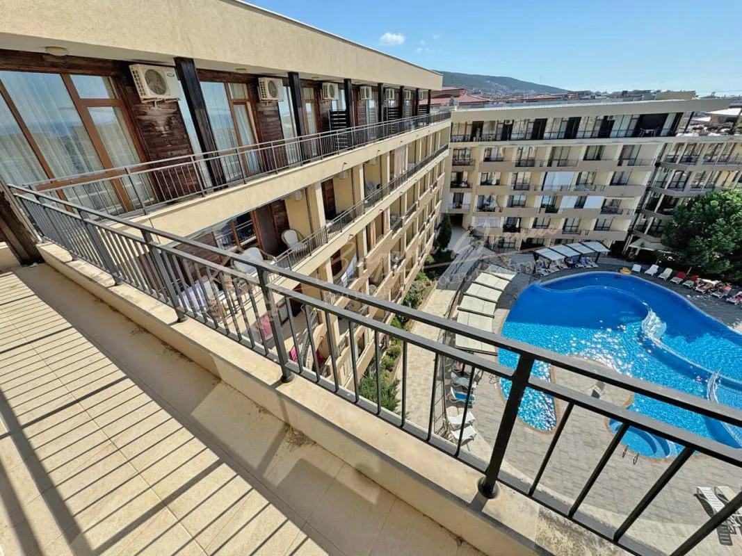 Апартамент с 1 спальней  с видом на море в комплексе "Луксор", Святой Влас