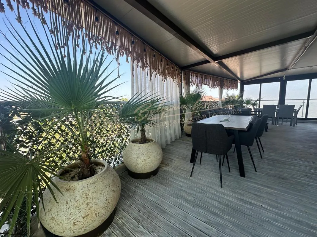 Роскошный пентхаус в комплексе «Тарсис-3», Солнечный берег