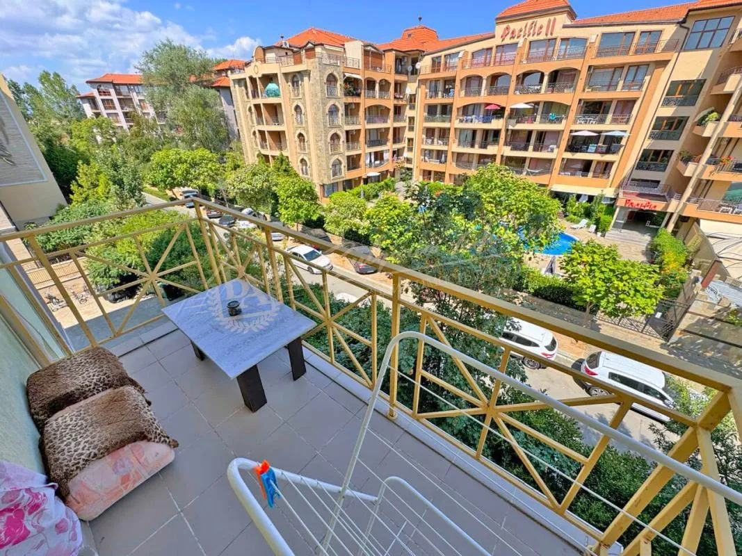 Красивый трехкомнатный апартамент с 2 террасами в комплексе Diamond Sky