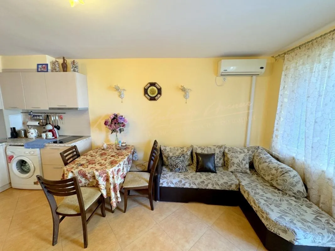 Двухкомнатный апартамент в комплексе «Сани Бийч Хиллс» 