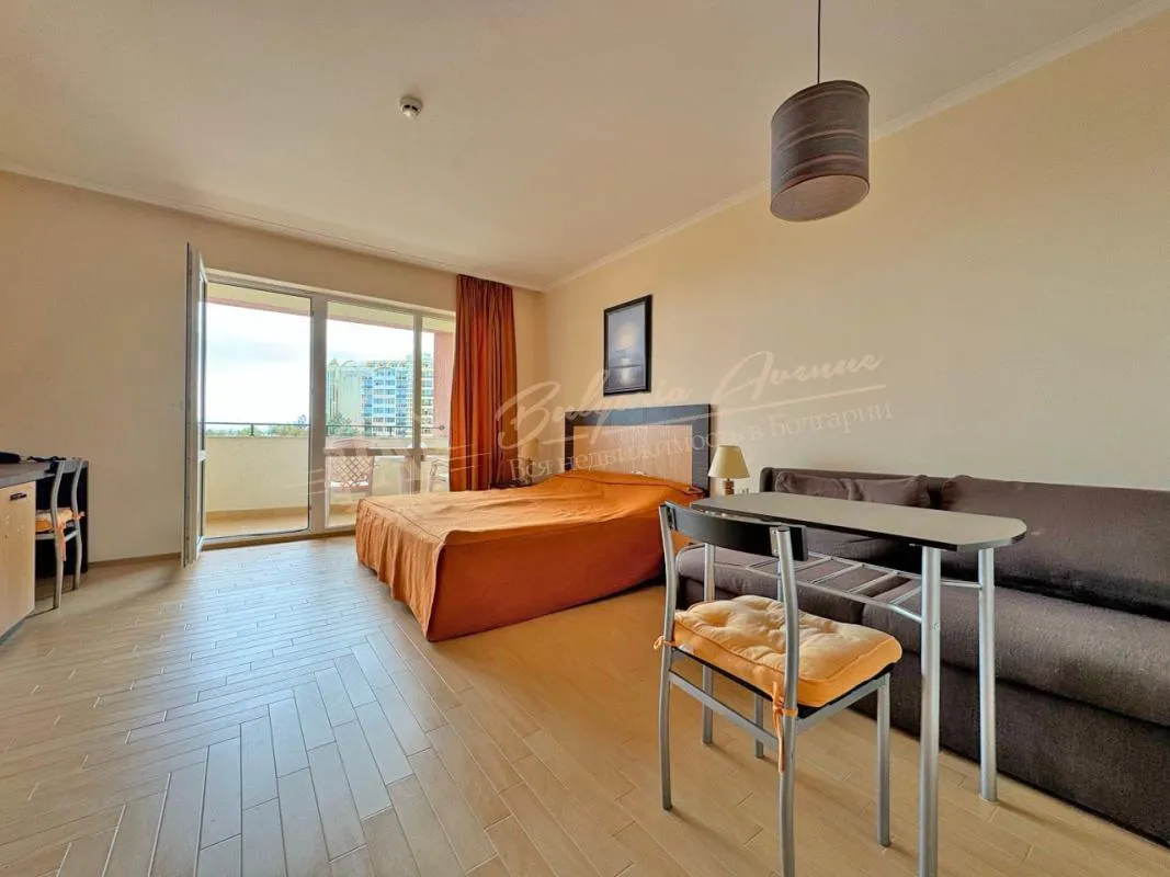 Апартамент-студия в комплексе Majestic Beach, Солнечный берег
