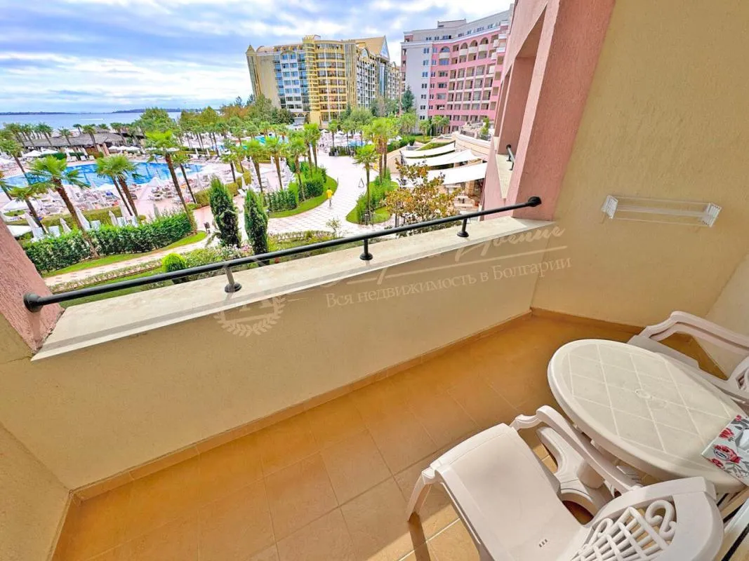 Апартамент-студия в комплексе Majestic Beach, Солнечный берег